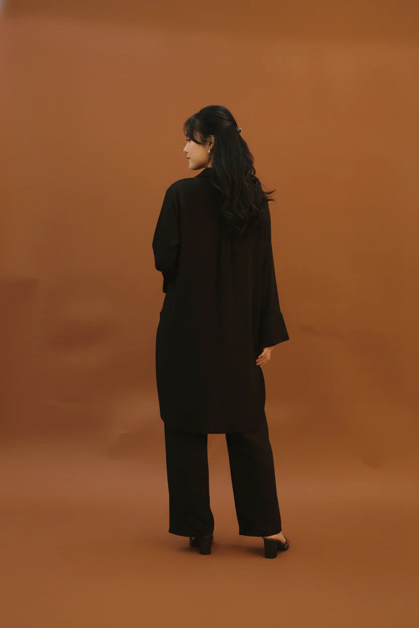 "Zenia" – Midnight Black Premium Textured Co-ord Set with High-Low Tunic