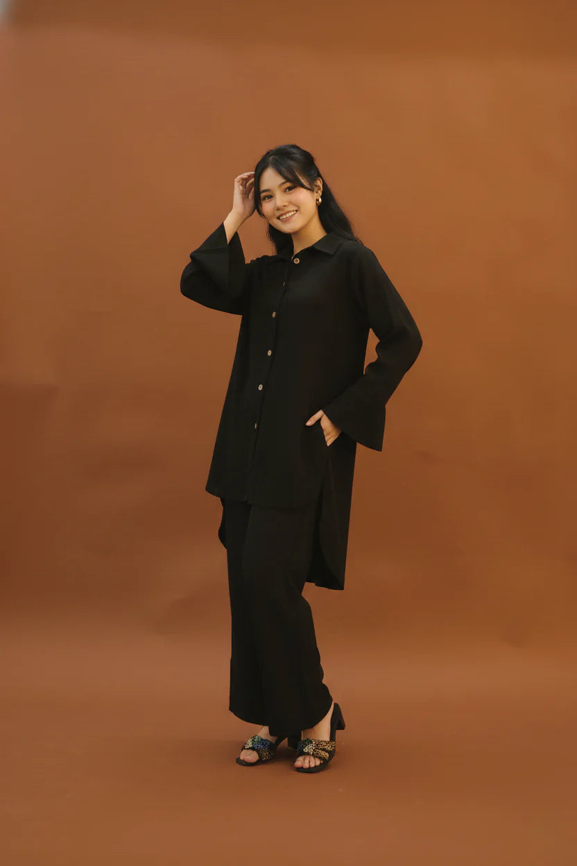 "Zenia" – Midnight Black Premium Textured Co-ord Set with High-Low Tunic