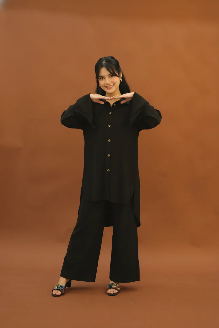 "Zenia" – Midnight Black Premium Textured Co-ord Set with High-Low Tunic